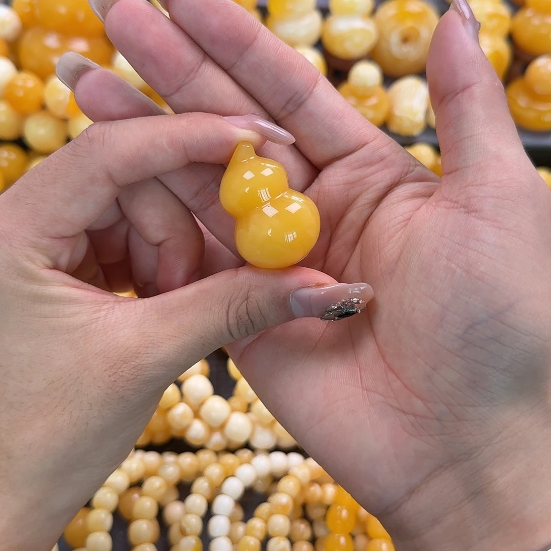 蜜蜡未镶嵌珠宝奇石11.6g