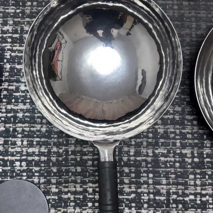 爱***膀熟铁手工锻打铁锅32