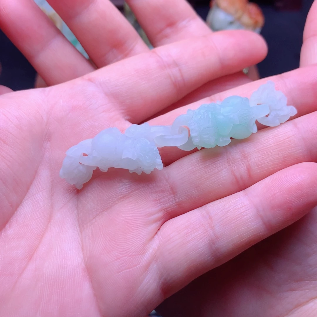 定制翡翠未镶嵌大*貔貅