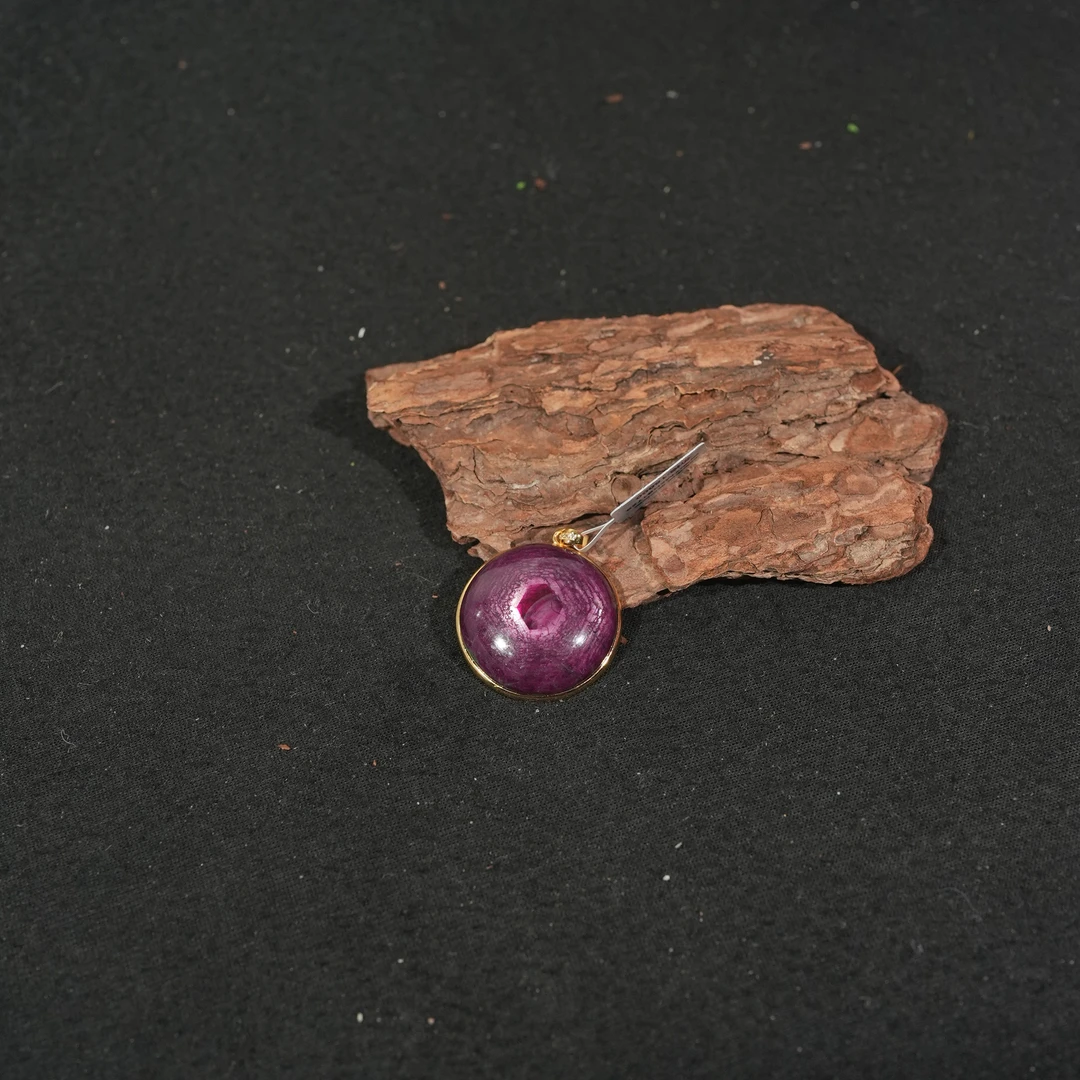 12.14香港王老板-红宝石吊坠2k503