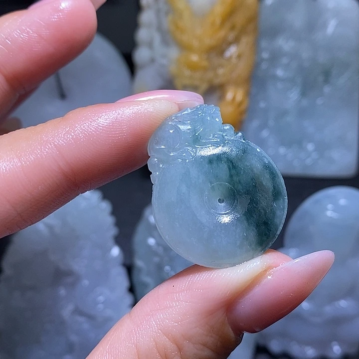 定制翡翠未镶嵌翡翠