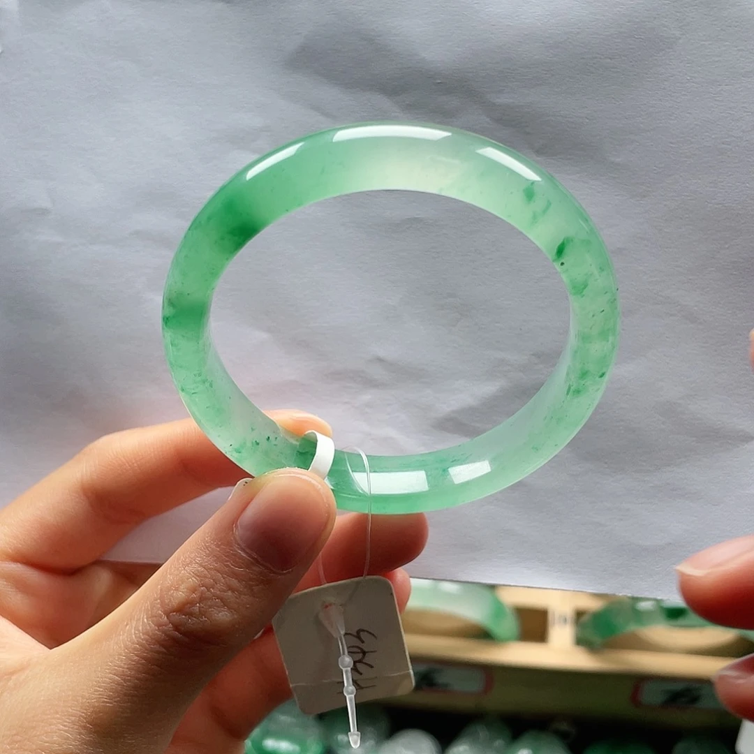 石英质玉手镯49未镶嵌爱**随