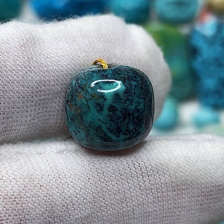 未镶嵌绿松石天然原矿 带武汉地大证书