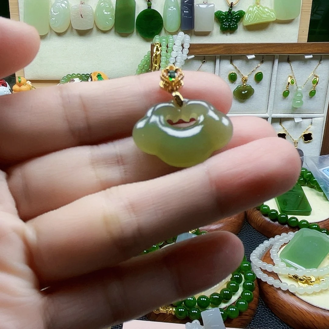 和田玉银S925镀金镶嵌吊坠(不含链)