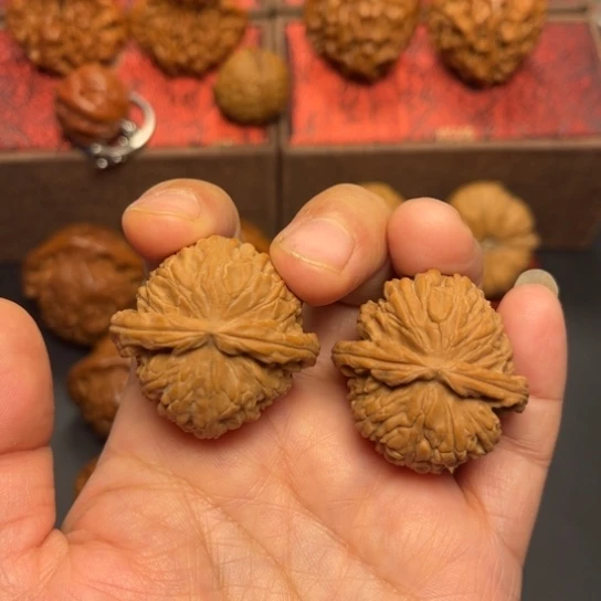 吊坠文玩核桃白狮子