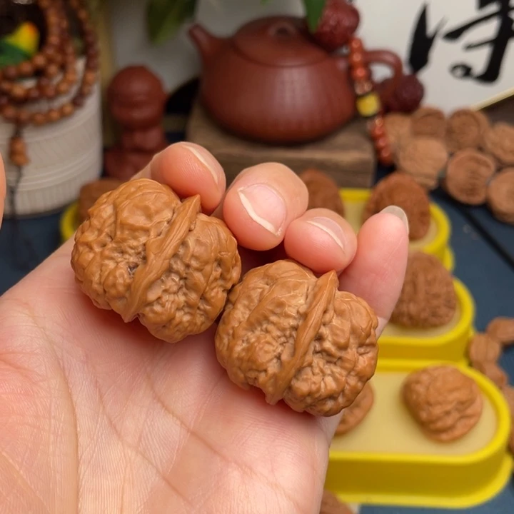 文玩核桃把件鸿*蛤蟆头32