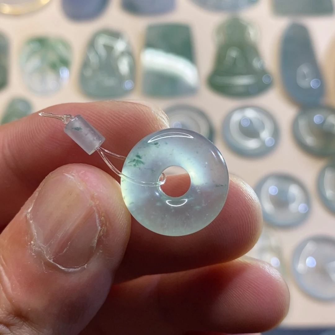 定制翡翠未镶嵌翡翠