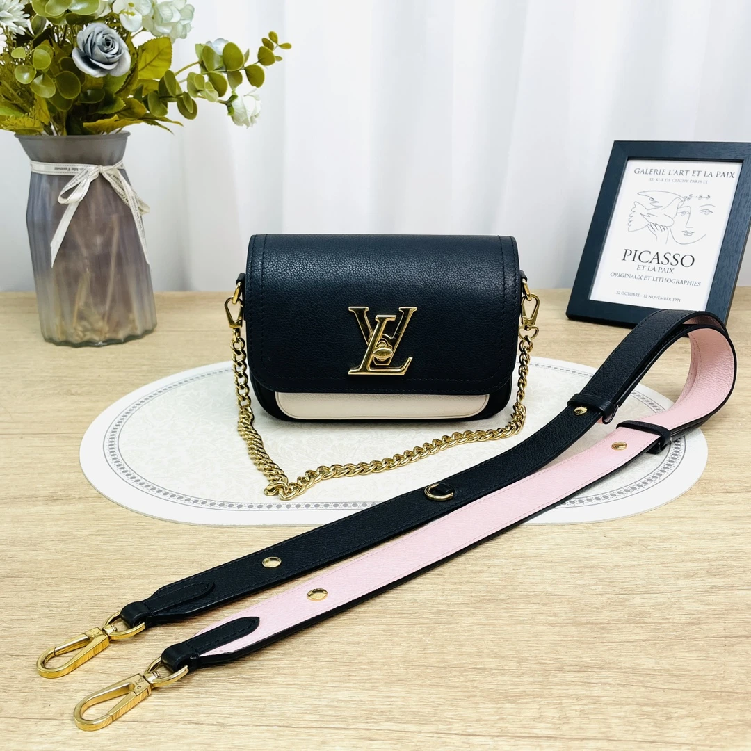 95新 LV LV 手拿斜挎单肩包 79591