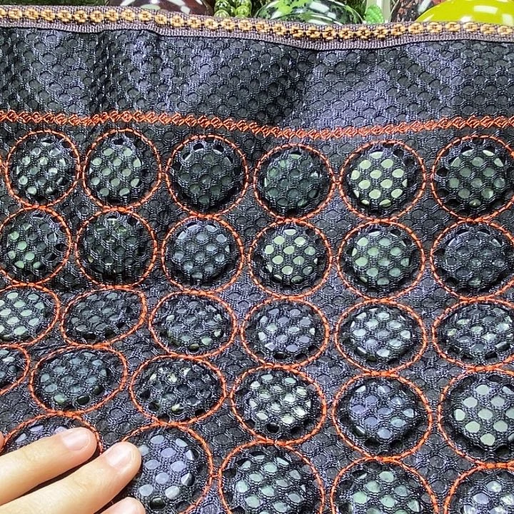 蛇纹石玉未镶嵌枕巾