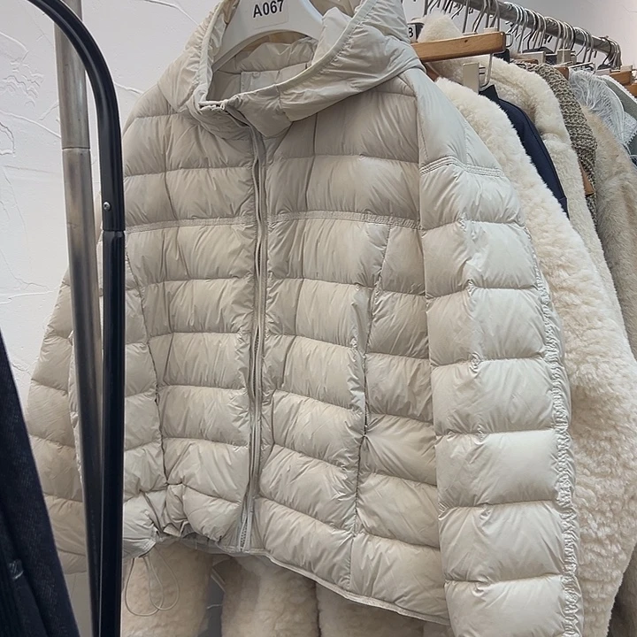 今天新款 很美的羽绒服