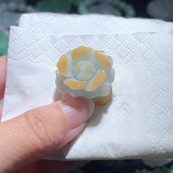 颈饰未镶嵌翡翠天