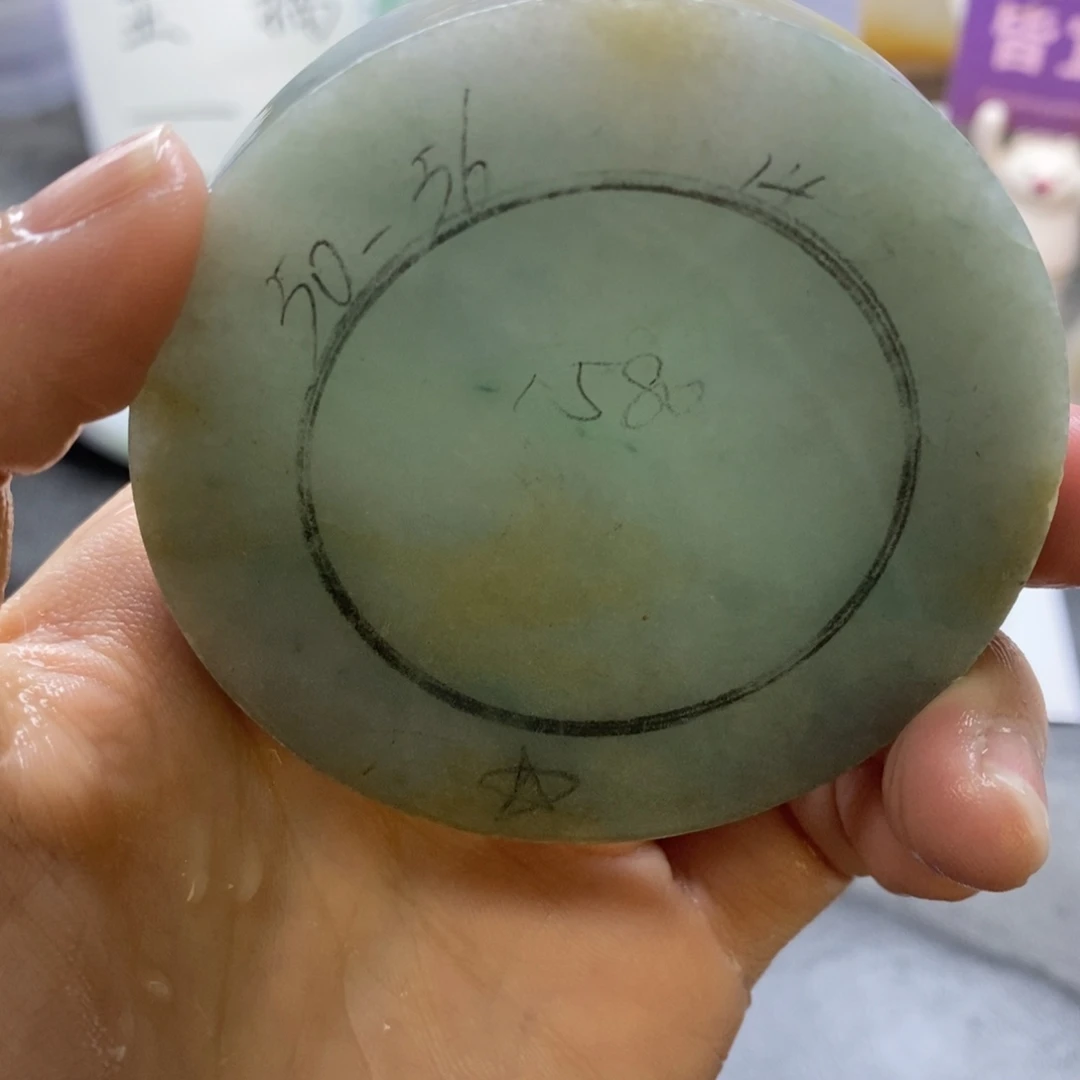定制翡翠未镶嵌翡翠手镯
