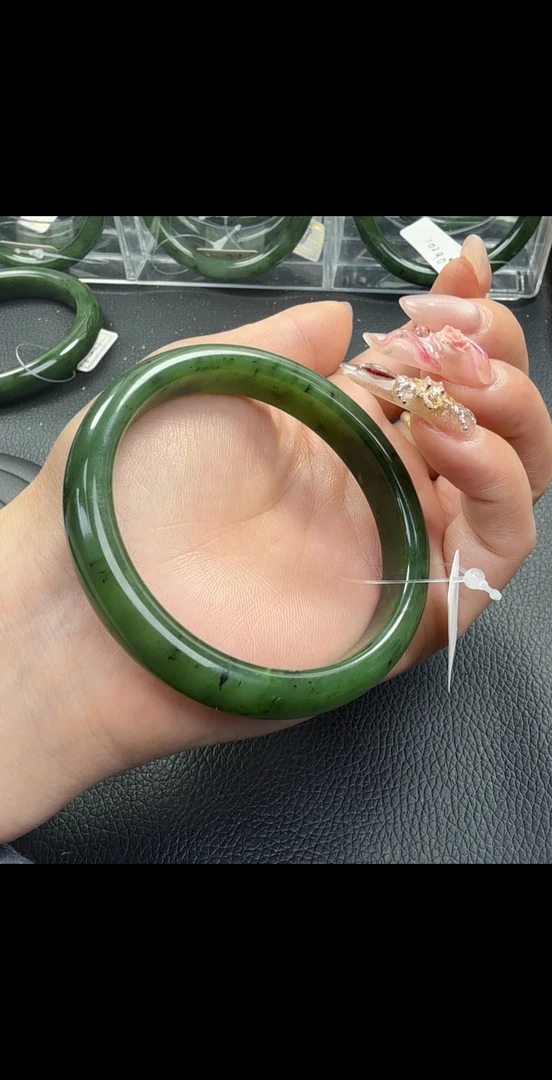 和田玉碧玉菠菜绿手镯正圈多样性发货拍一发一