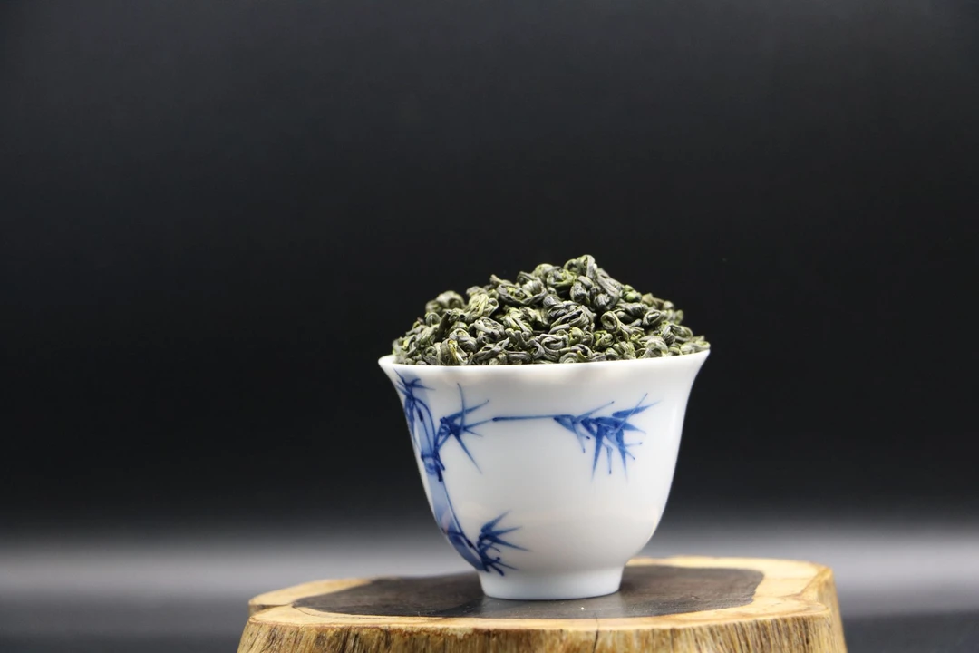 涌溪火青2025年高山茶春茶香气高远浓郁回甘52浓郁耐泡50g*1罐