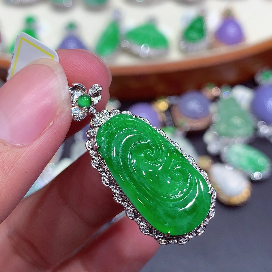 翡翠18K金镶嵌吊坠(不含链)