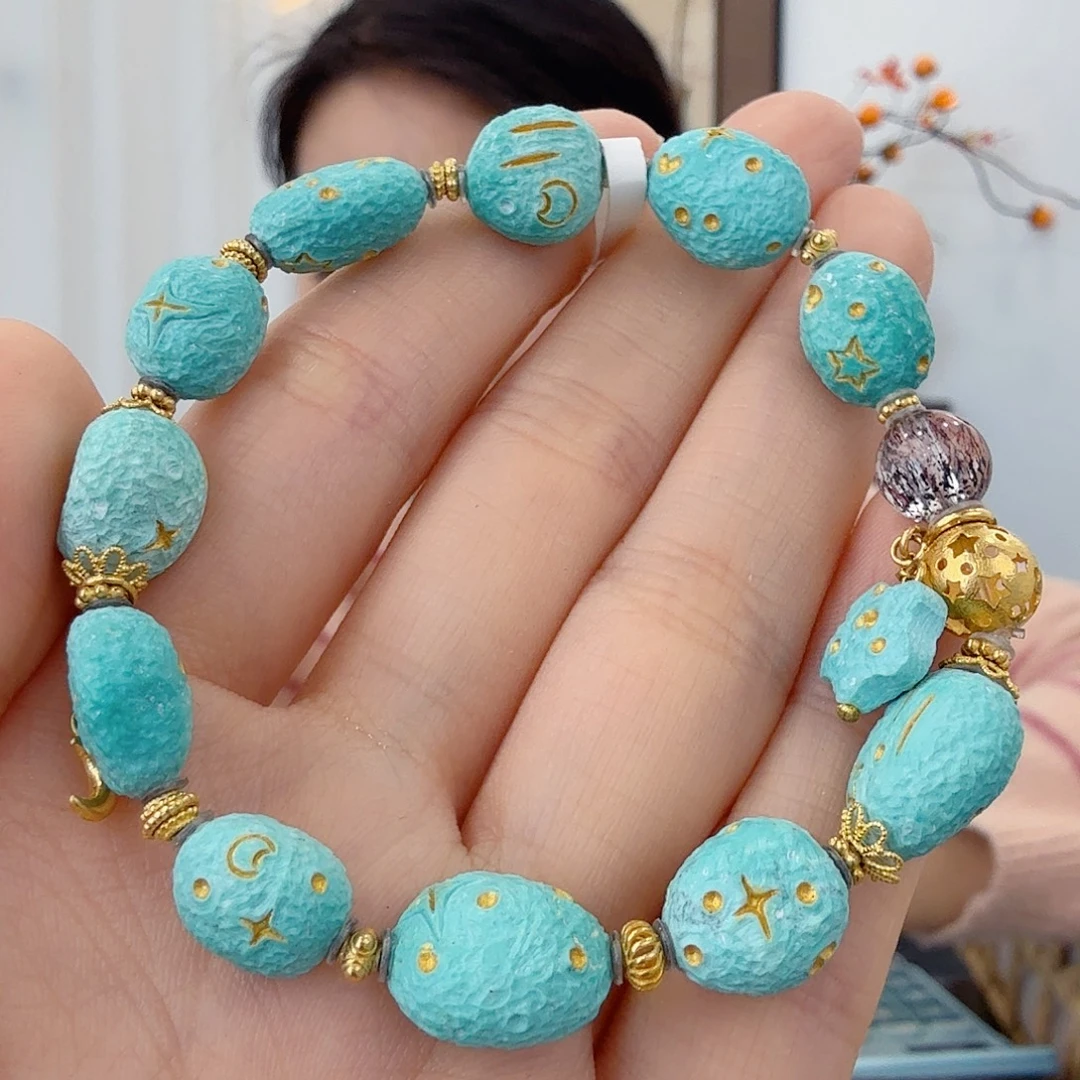 白***白绿松石未镶嵌珠宝奇石