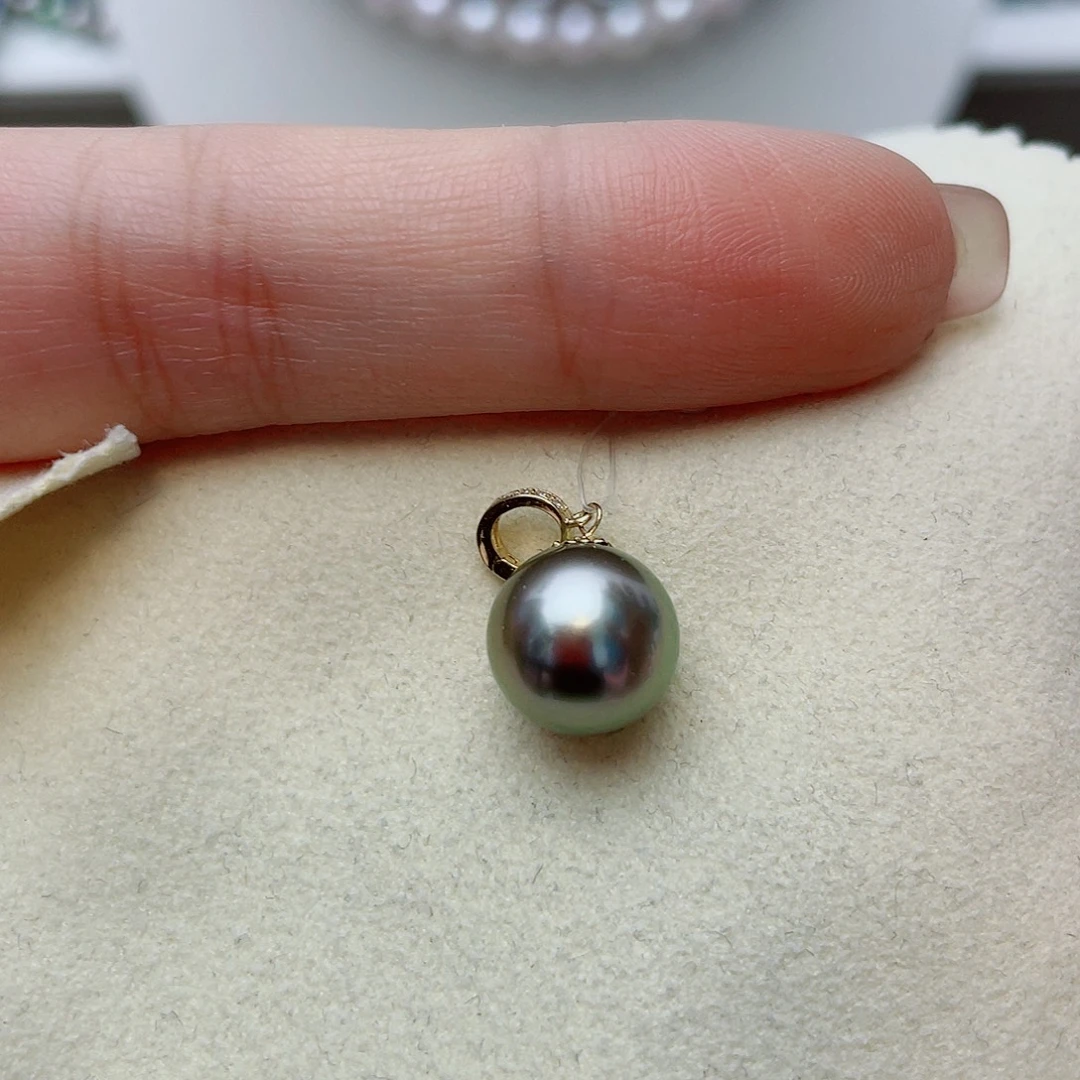 颈饰海水珍珠18K金镶嵌w55