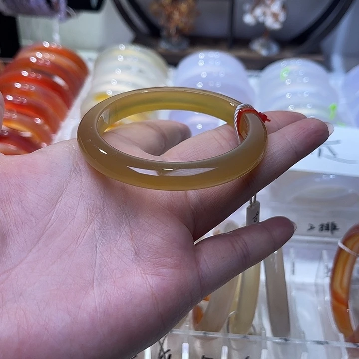 玛瑙/玉髓手镯未镶嵌
