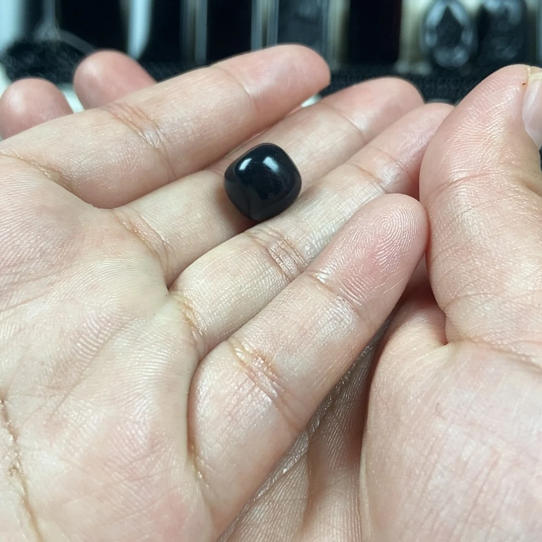 和田玉（墨玉）卡12老型纯羊毛未镶嵌?***?