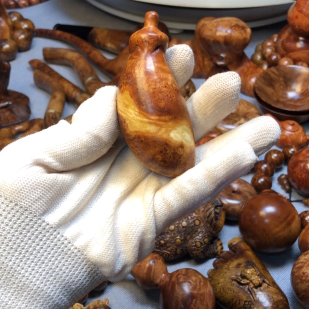 【闪购商品】木麻梨疙瘩火琉璃手把件