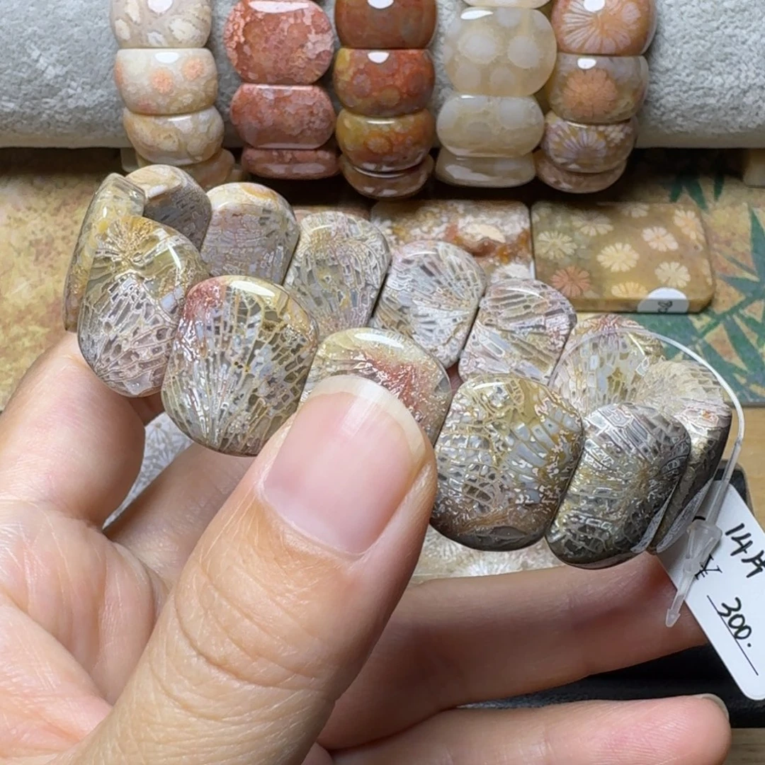 硅化玉千里江山13片268米未镶嵌忆***年