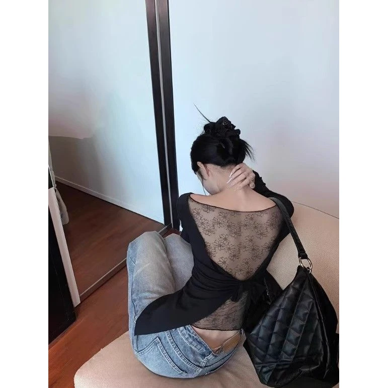 小众秋冬洋气打底独特漂亮带胸垫后背蕾丝拼接长袖恤女修身上衣