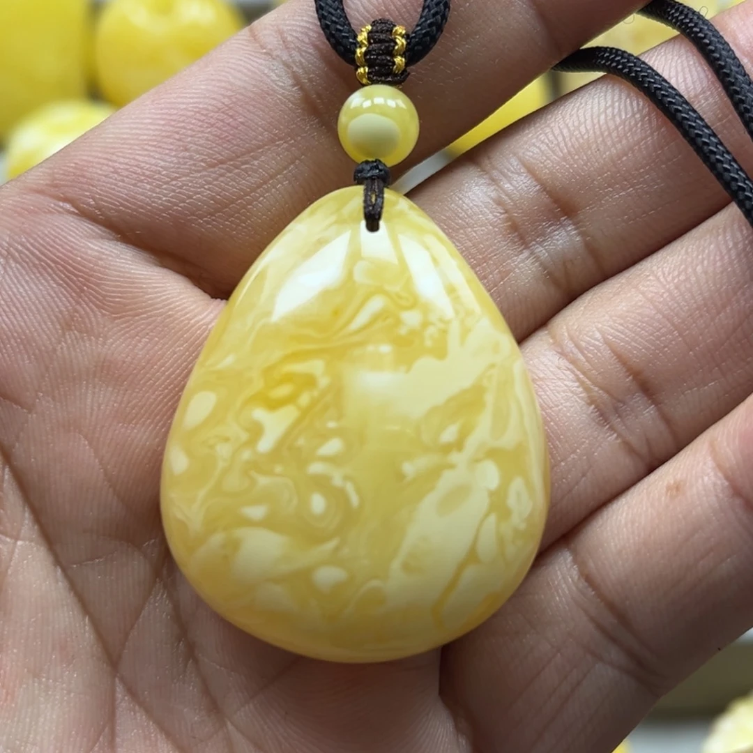 蜜蜡珠宝奇石未镶嵌