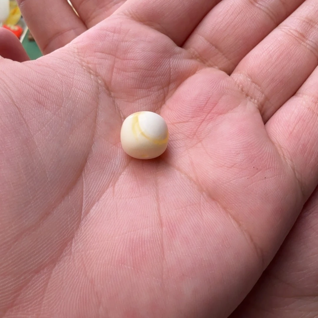 琥珀裸石未镶嵌天然蜜蜡