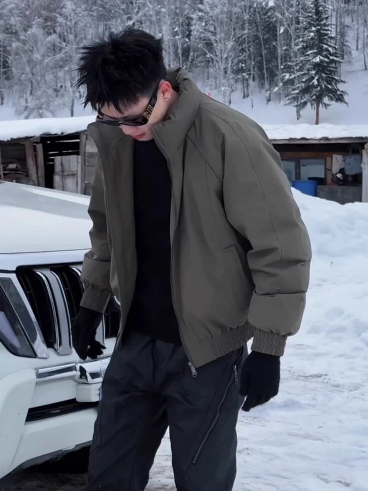 军绿色白鸭绒短款羽绒服外套男冬季高级感加厚保暖防寒服飞行夹克