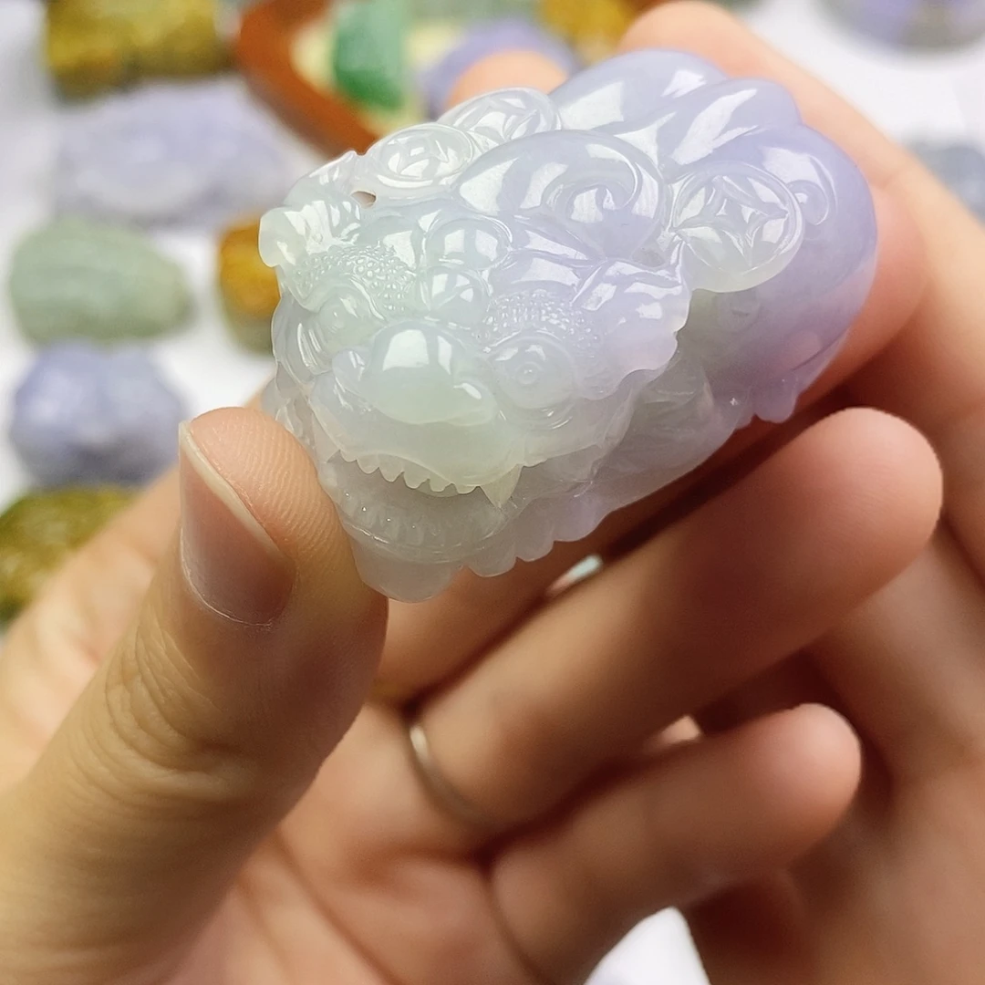颈饰未镶嵌翡翠貔貅