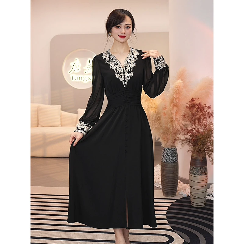 2025年春夏季新款【TX-6521】轻奢重工时尚收腰黑色连衣裙子女