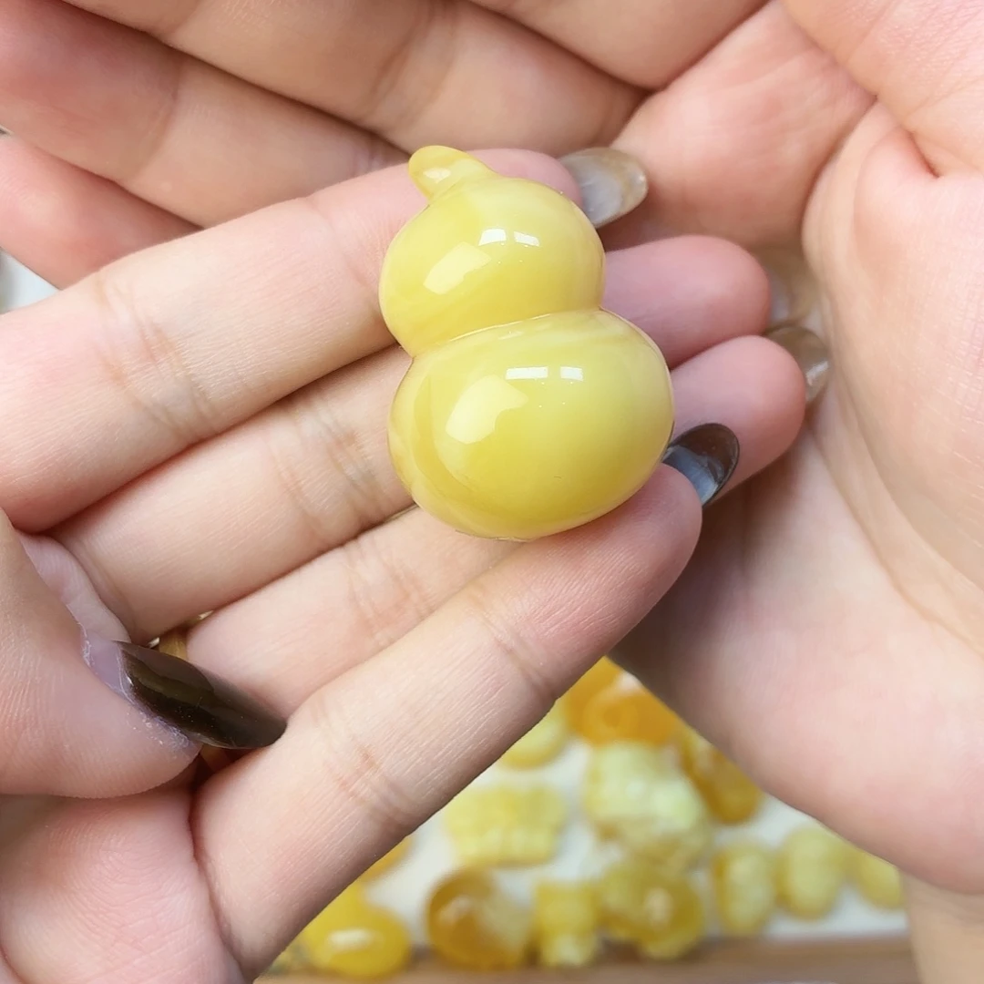 蜜蜡未镶嵌裸石10.92