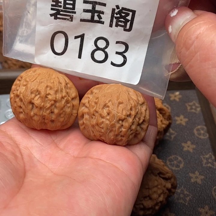 文玩核桃把件铁锤全品38