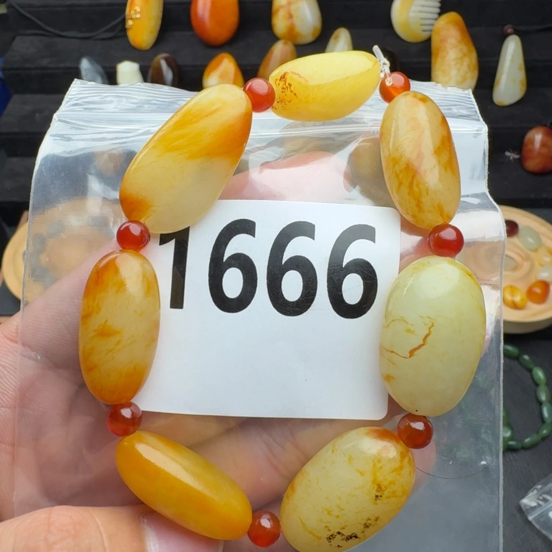 和田玉未镶嵌手串