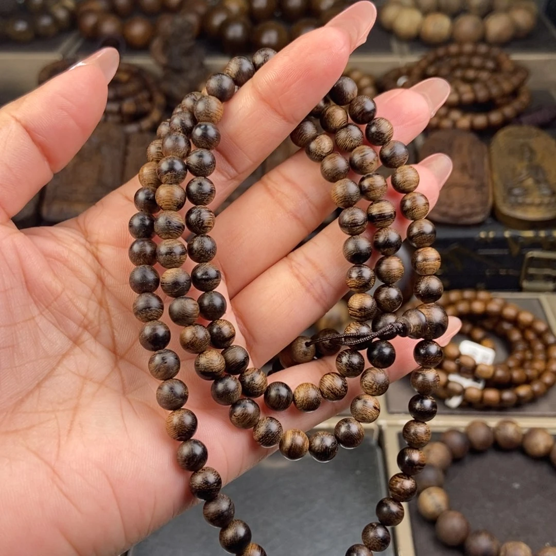 沉香手串嗨****妈越南白棋楠留疤