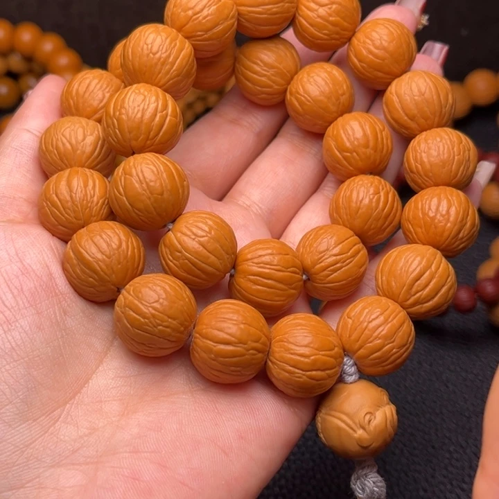 猴头核桃吊坠聚宝盆手持17