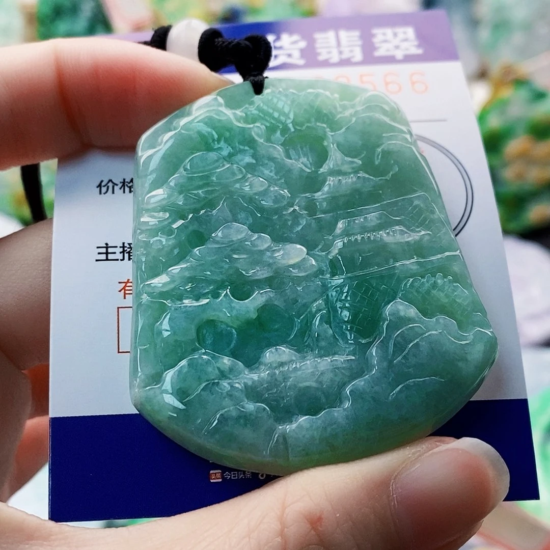 吊坠(不含链)未镶嵌翡翠