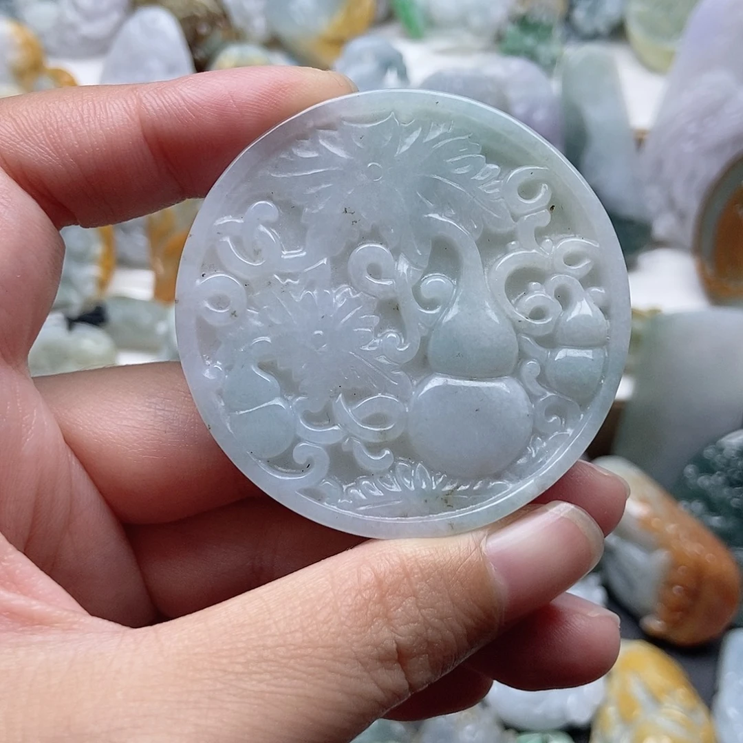 翡翠未镶嵌颈饰翡翠