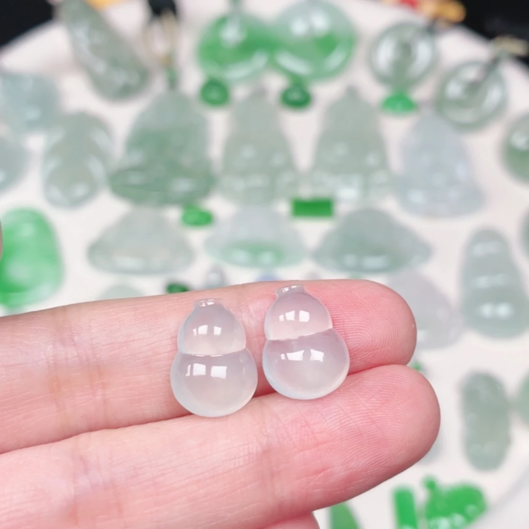 翡翠未镶嵌颈饰缅甸天然A货翡翠