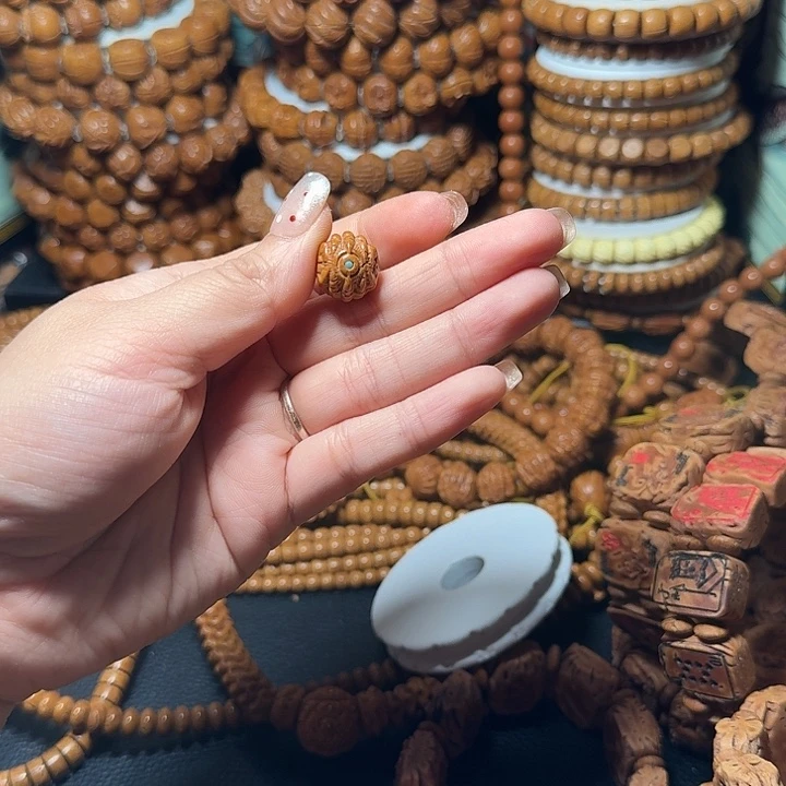 桃核手串吞噬顶珠