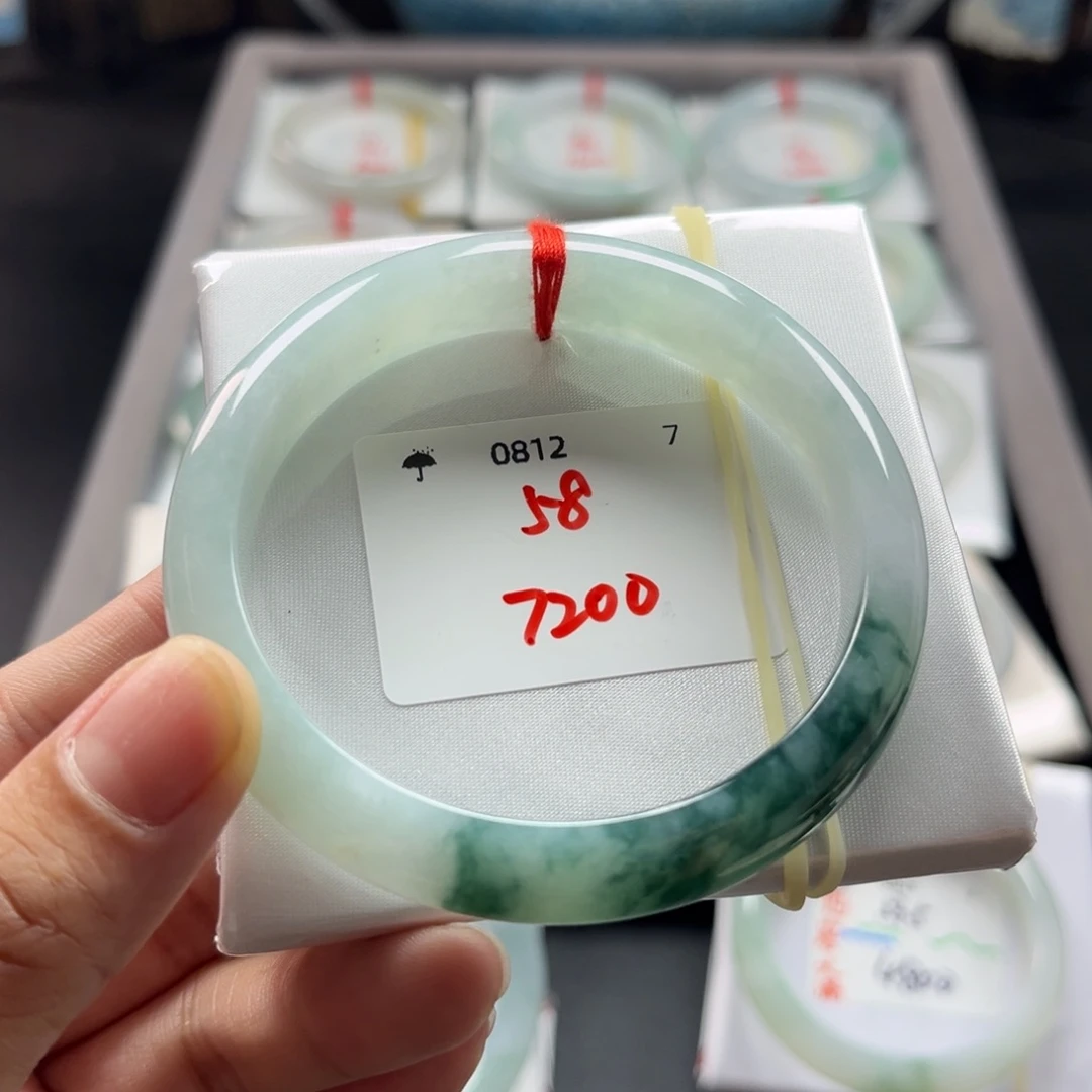 翡翠手镯未镶嵌58正圈