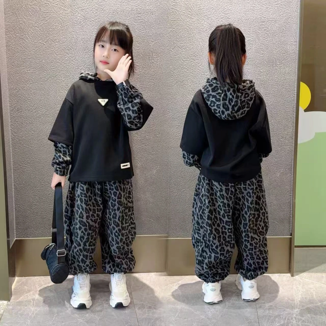 秋季新款男女童同款豹纹连帽套装90-150
