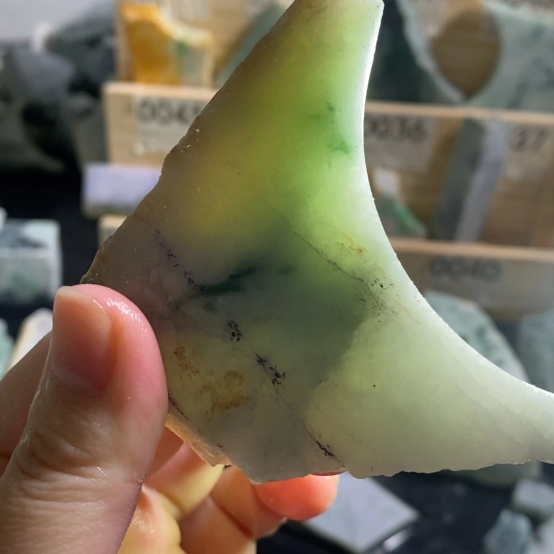 颈饰未镶嵌翡翠天然翡翠
