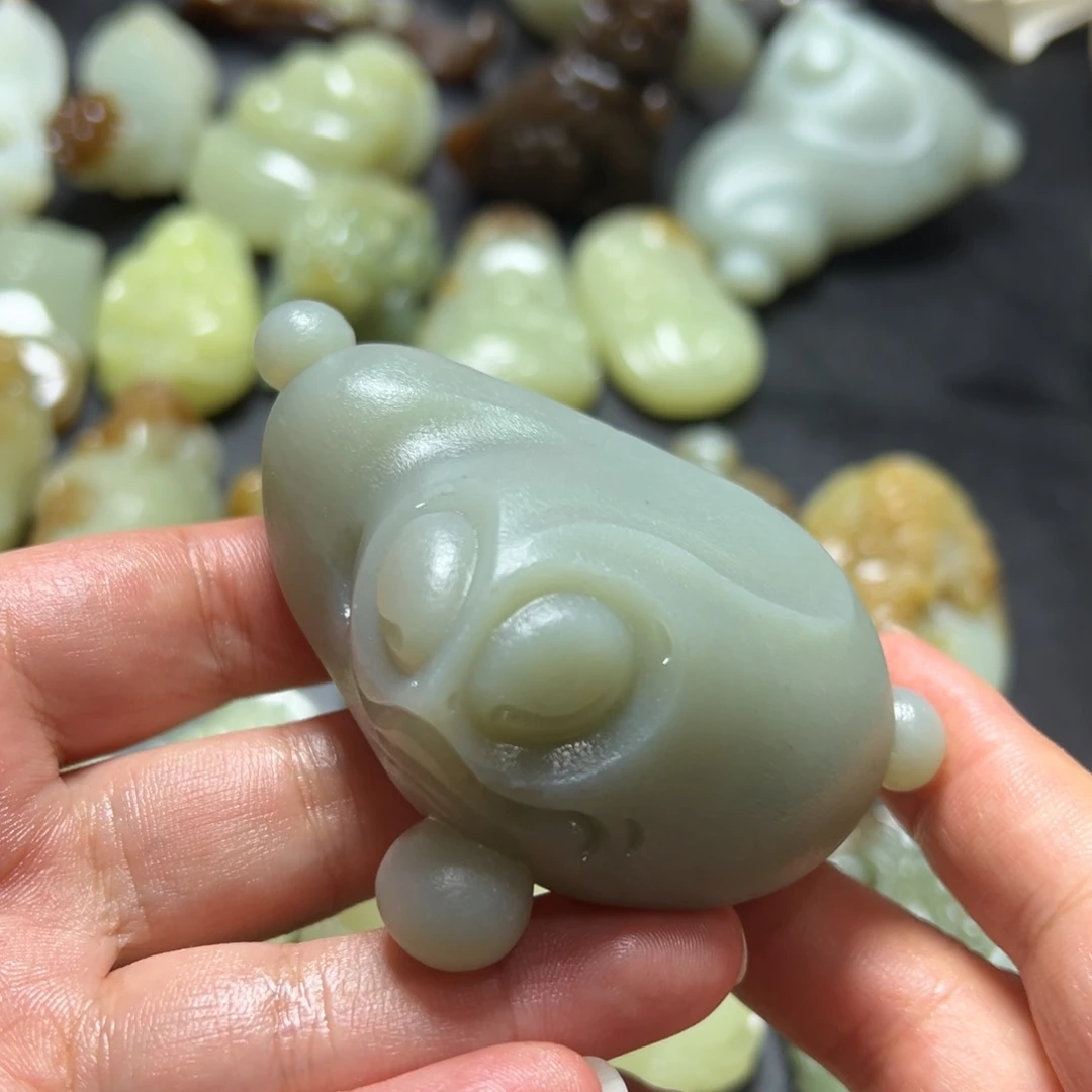 和田玉（糖玉）未镶嵌颈饰