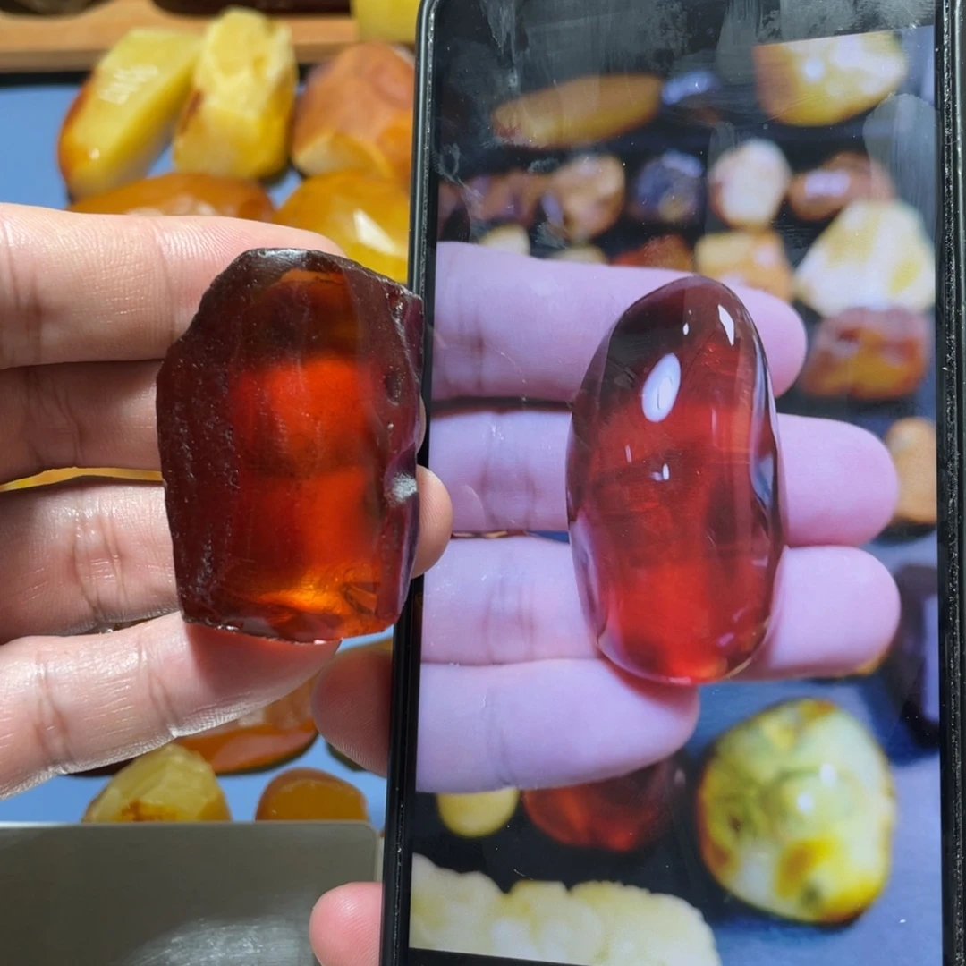 定制蜜蜡未镶嵌留背皮随形或雕刻