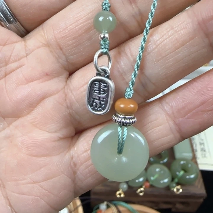 和田玉足银镶嵌手机链福利