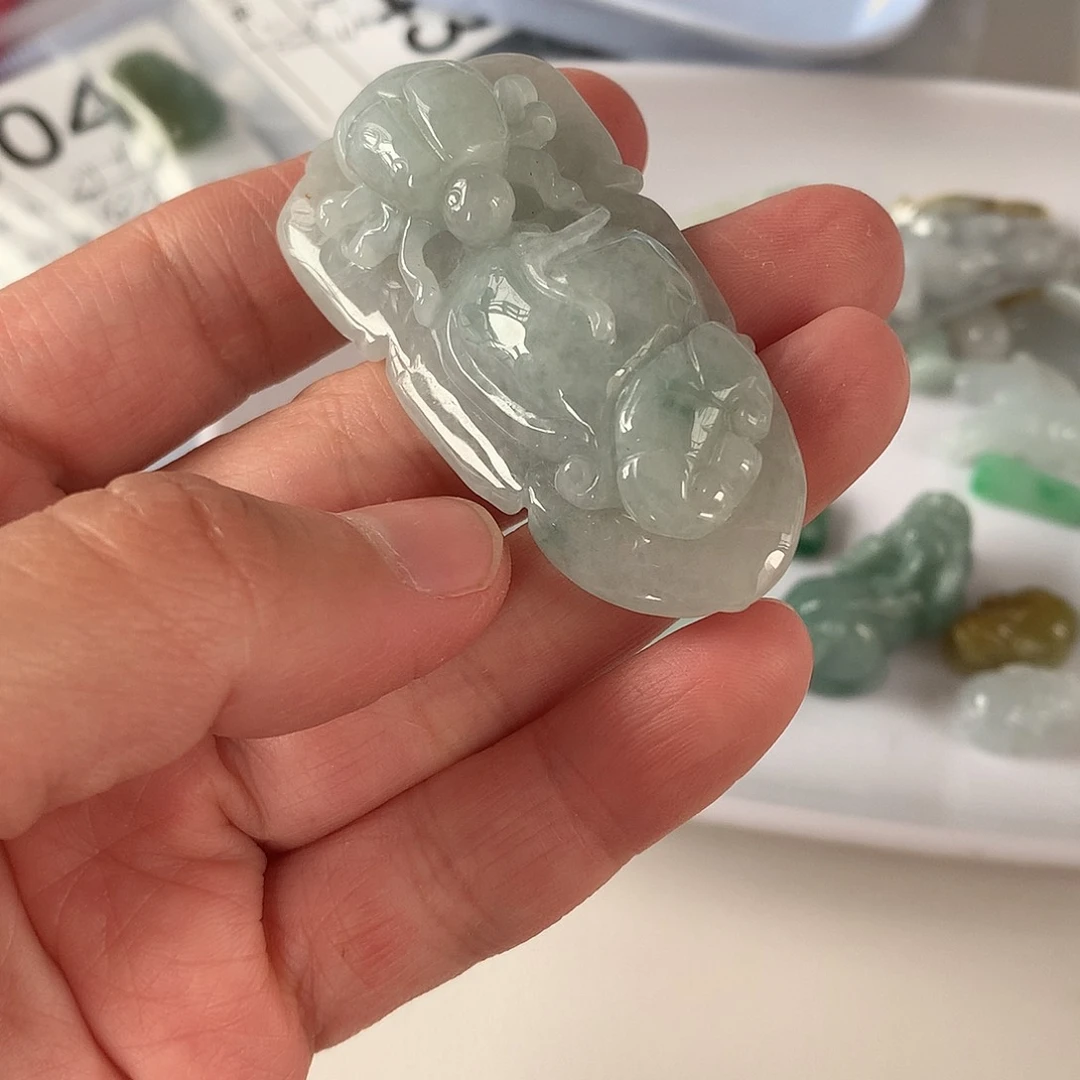 翡翠颈饰未镶嵌挂件