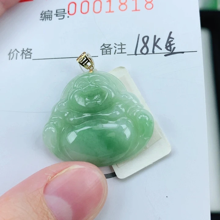 颈饰18K金镶嵌翡翠
