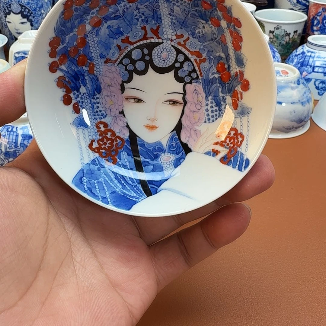 自***在景德镇全手工手绘陶瓷