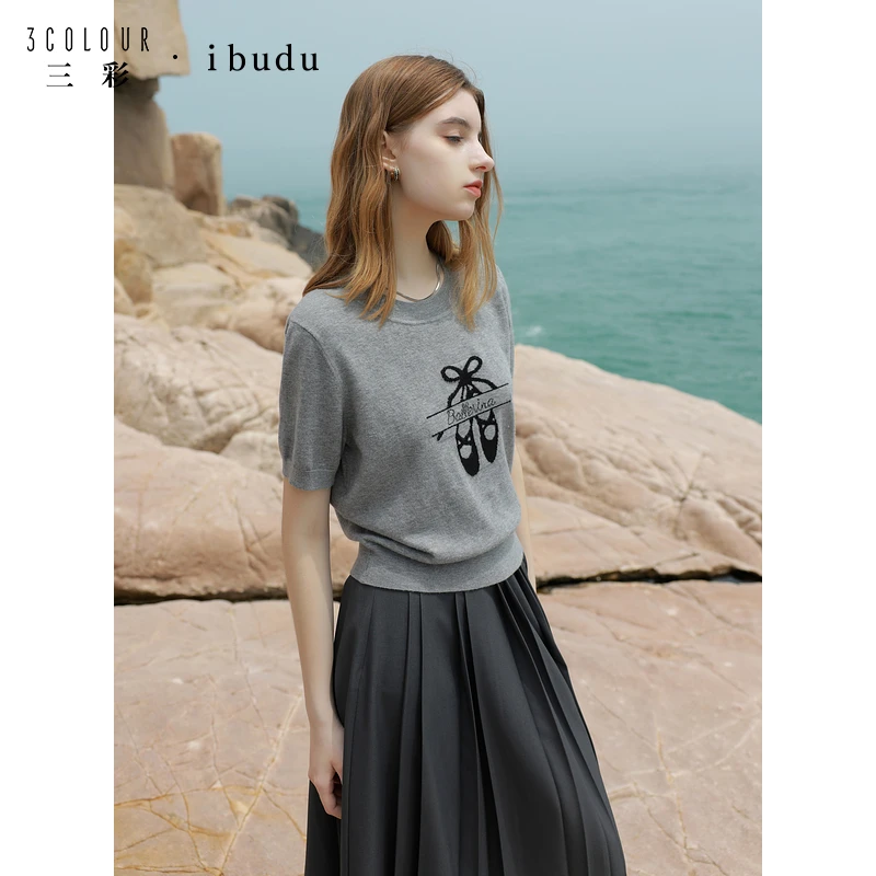 【品牌福利】三彩ibudu2025春季新款圆领正肩短袖芭蕾风提花针dbx